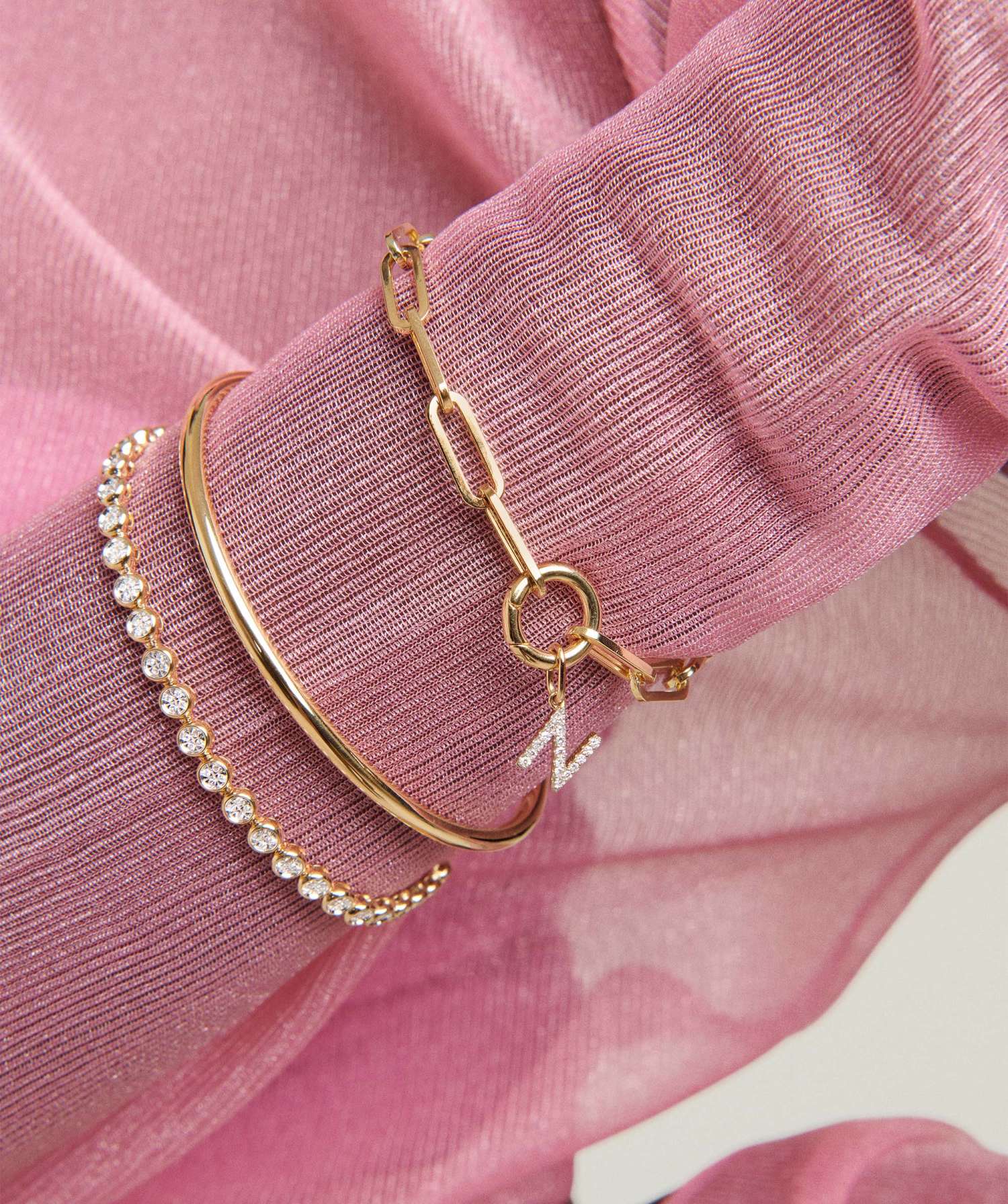 Sonbahar Takı Trendi: TakıBella ile Sezonun Işıltısını Yakalayın