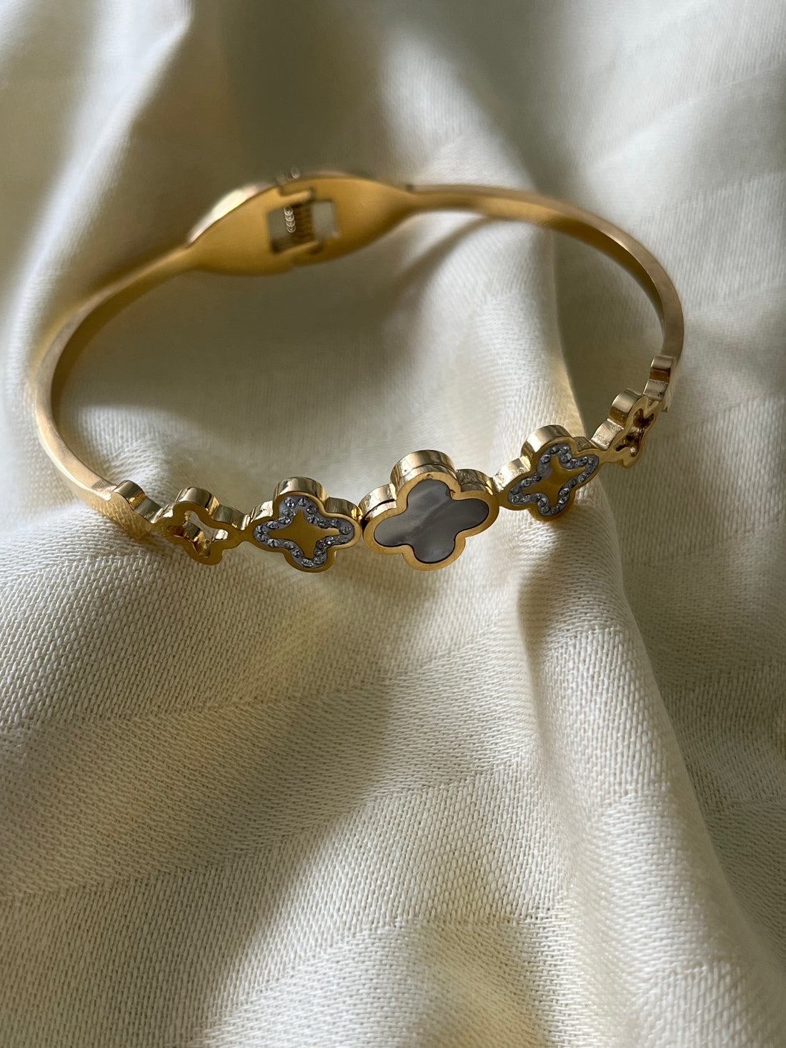 Yonca Detay Çelik Kelepçe