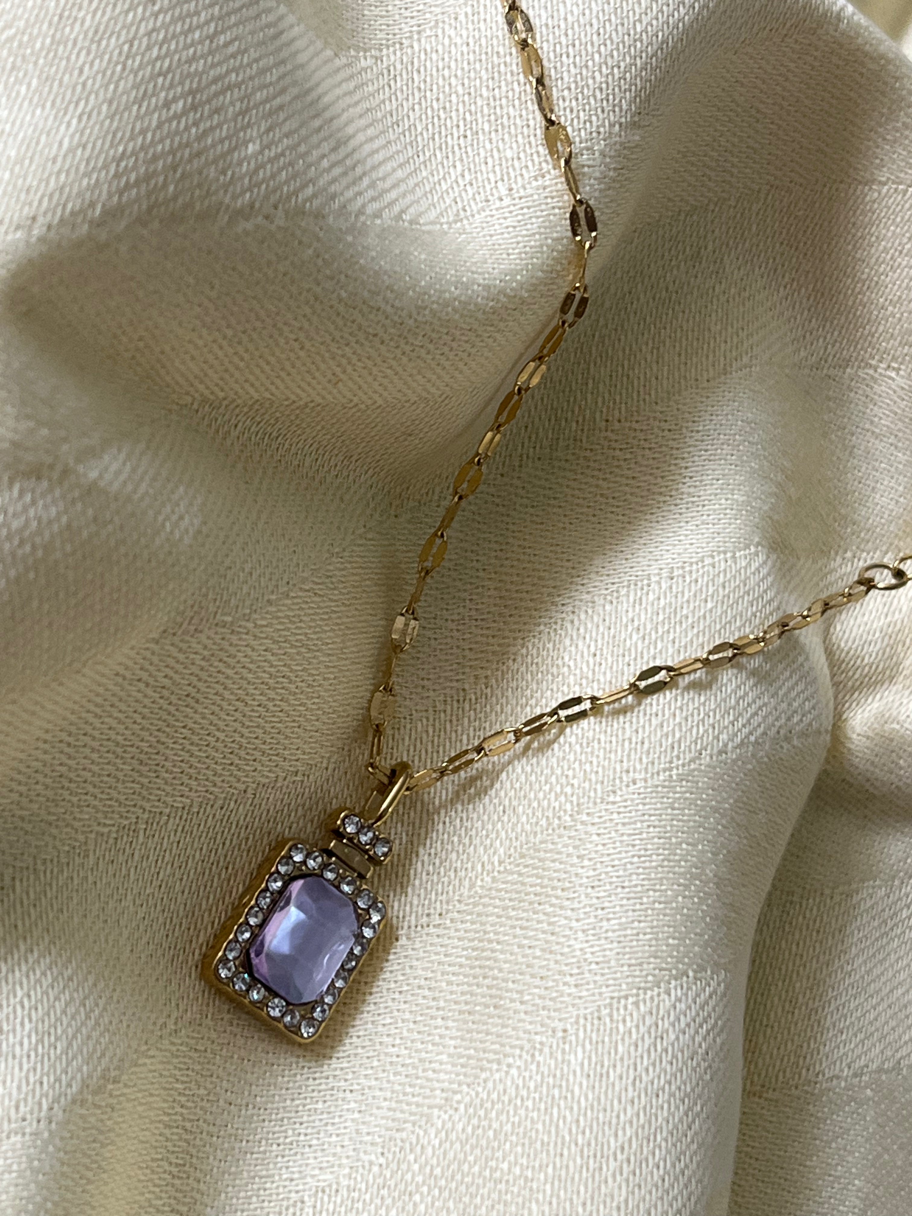 Mor Taş Detay Çelik Kolye