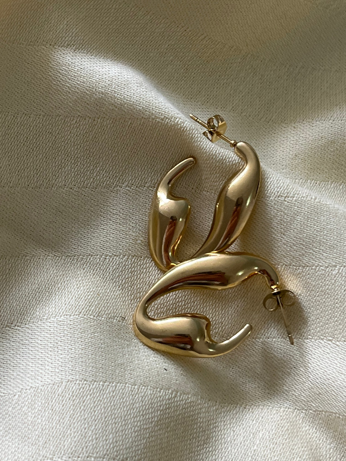 Vintage Asimetrik Çelik Küpe