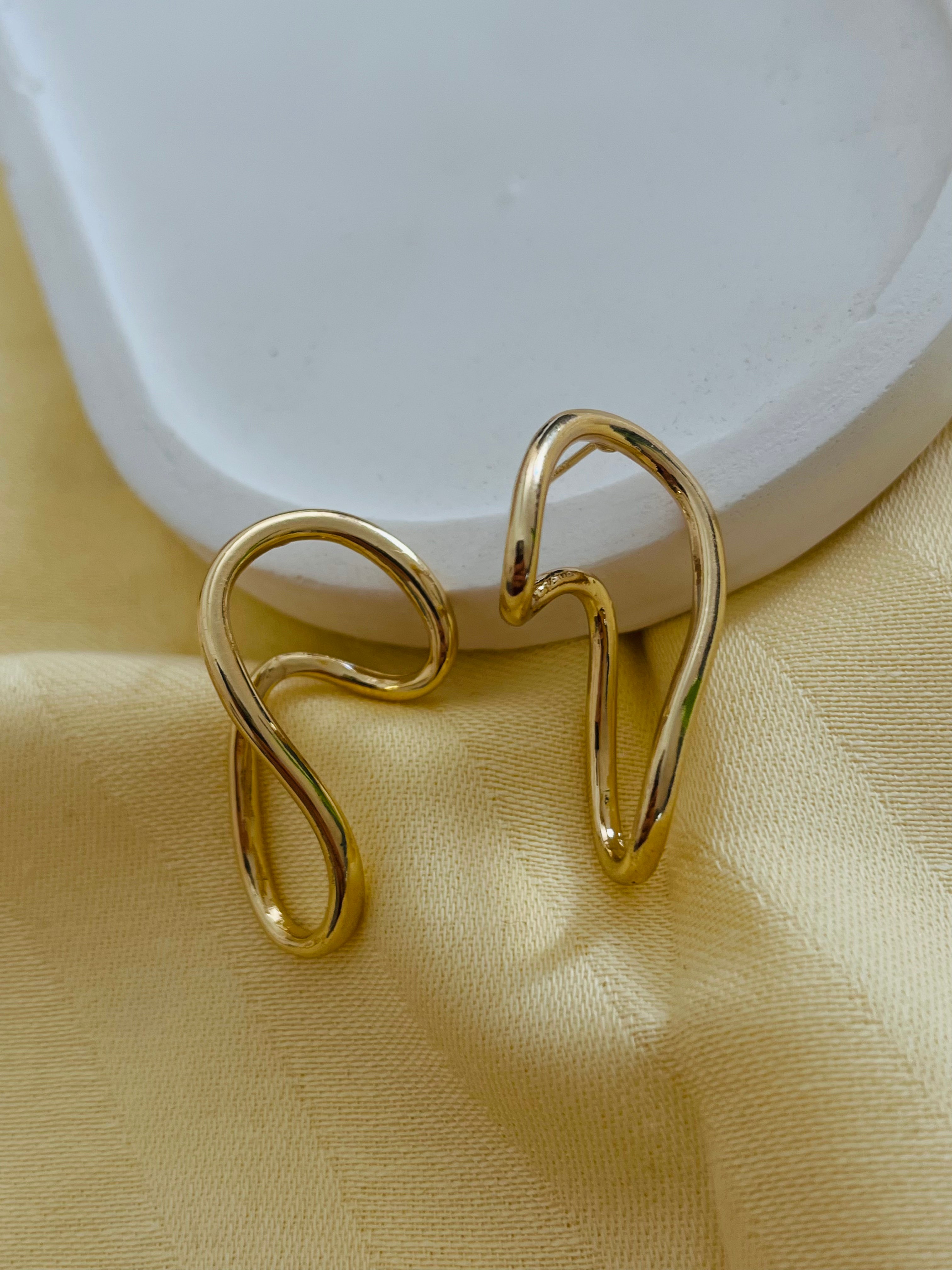 Boyutlu Çelik Küpe