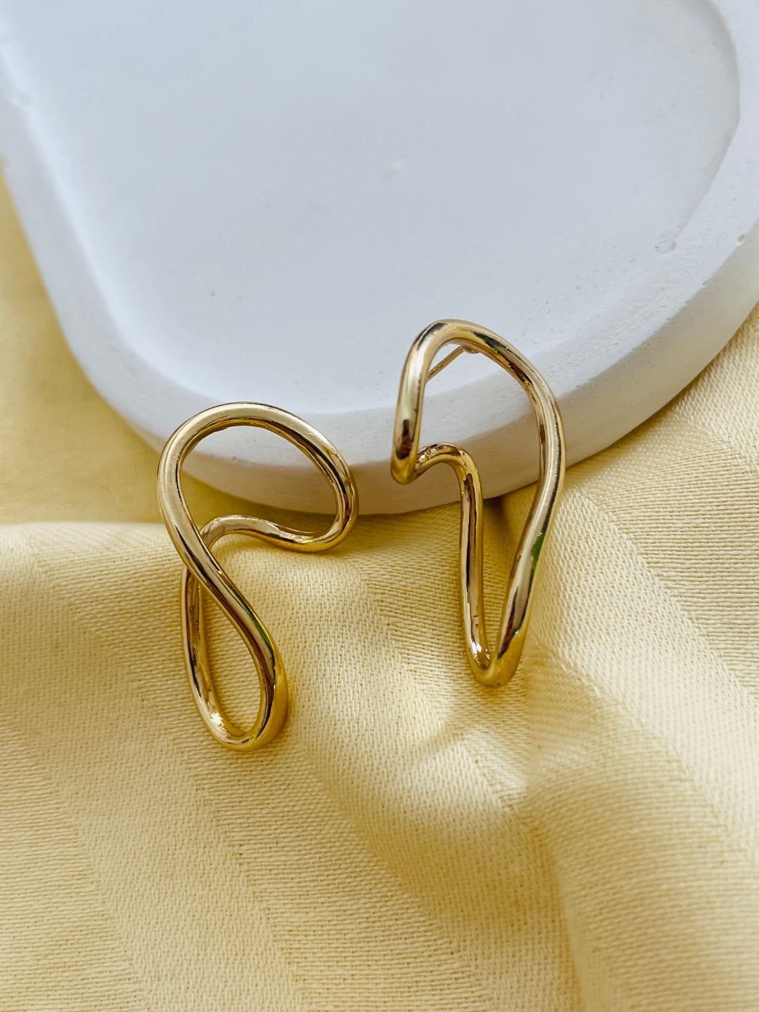 Boyutlu Çelik Küpe