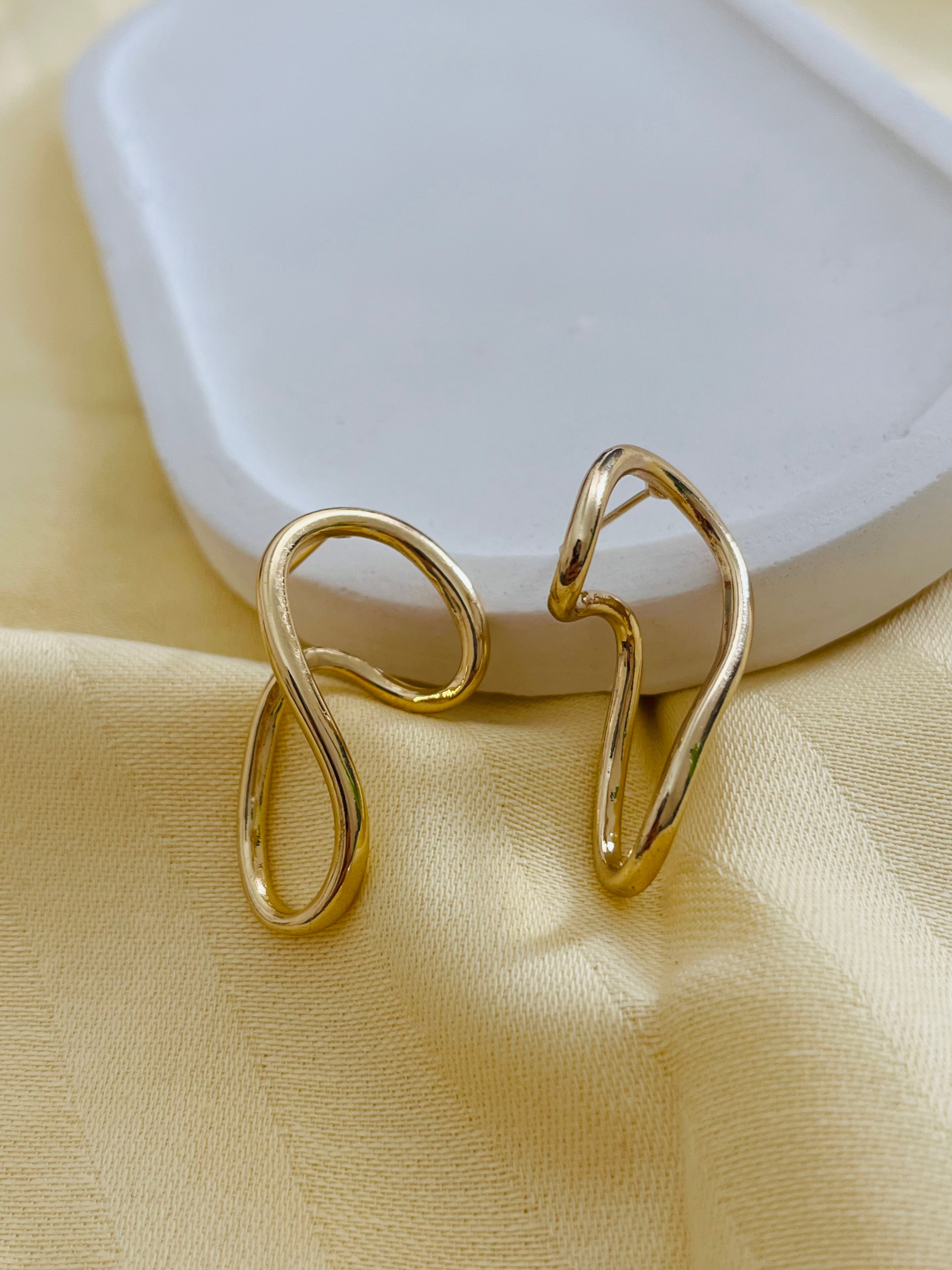 Boyutlu Çelik Küpe