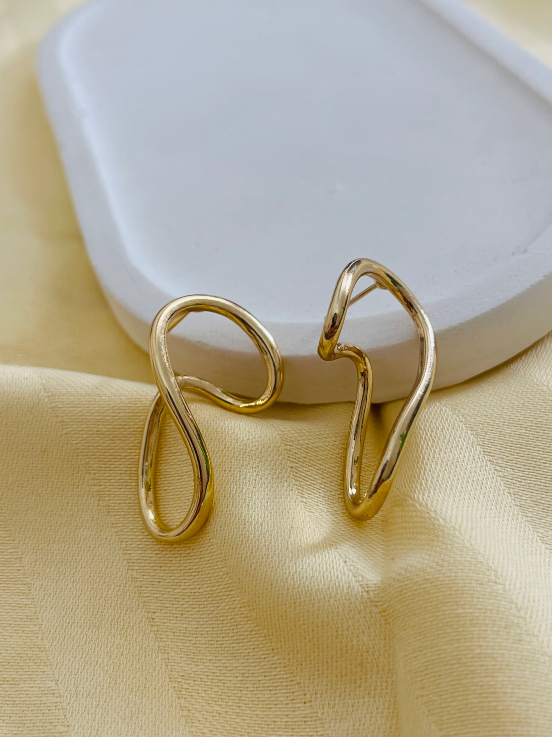 Boyutlu Çelik Küpe