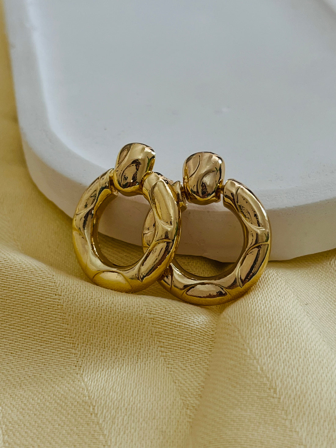 Yuvarlak Sallantılı Çelik Küpe