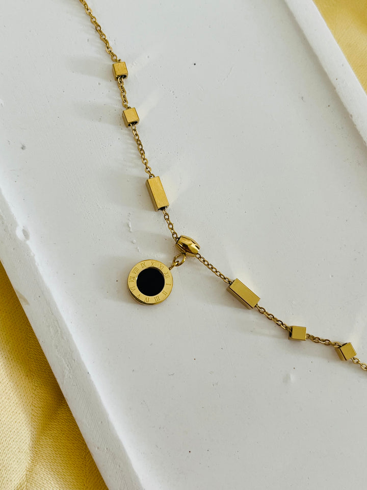 Romen Rakamlı Çelik Bileklik